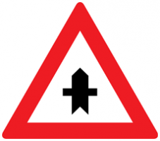 Kreuzung mit Straße ohne Vorrang